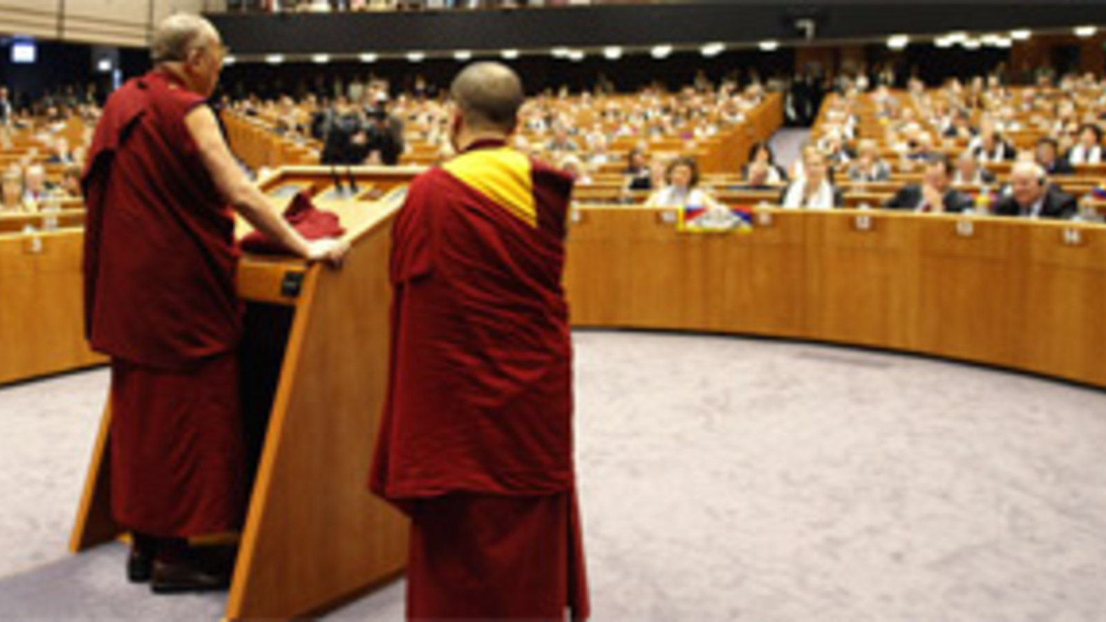 Dalai Lama Sprach Trotz Protesten Vor Dem EU Parlament