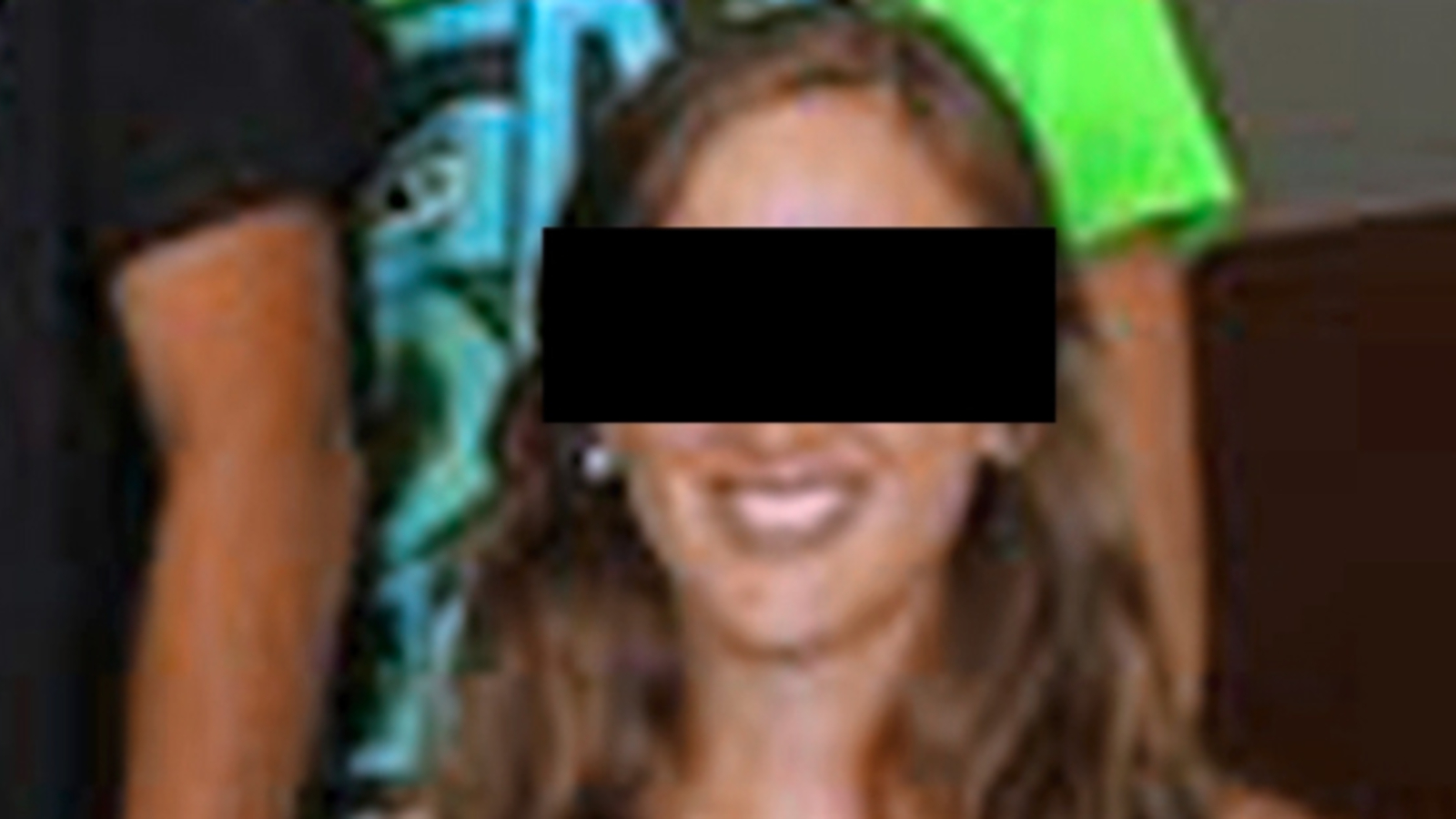 Lehrerin bei Sex mit Schüler erwischt