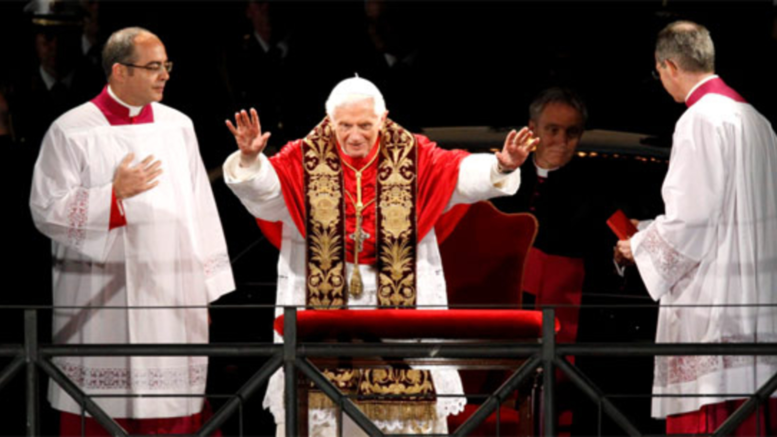 Kreuzweg Andacht Mit Papst In Rom