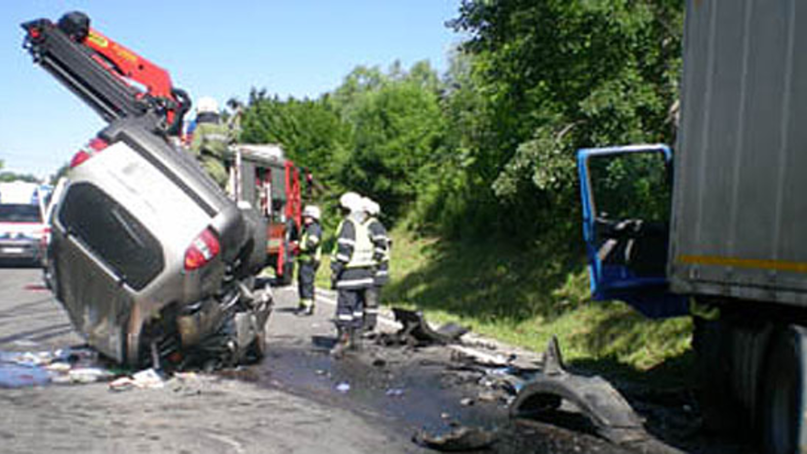 Herzinfarkt J Hriger Kracht Frontal In Lkw Oe At