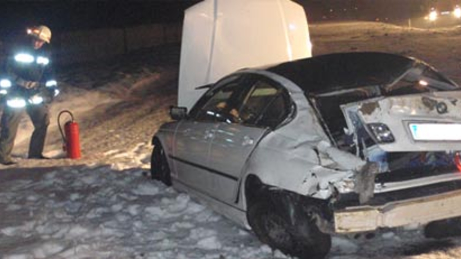 Auto Berschl Gt Sich Lenker Tot