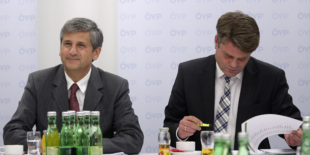 Wahlkarten ordnen Mandatsstand neu