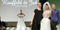 Nacktmodel Micaela Schäfer überrascht als transparente Braut