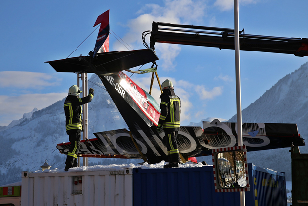 Flugzeug stürzt in den Wolfgangsee