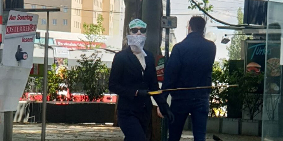 Skurril: Netz lacht über