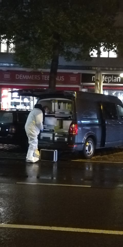 Juwelier bei Raubüberfall erschossen - Täter in Wien auf Flucht