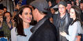Brad Pitt & Angelina Jolie: Verknallt bei Filmvorführung