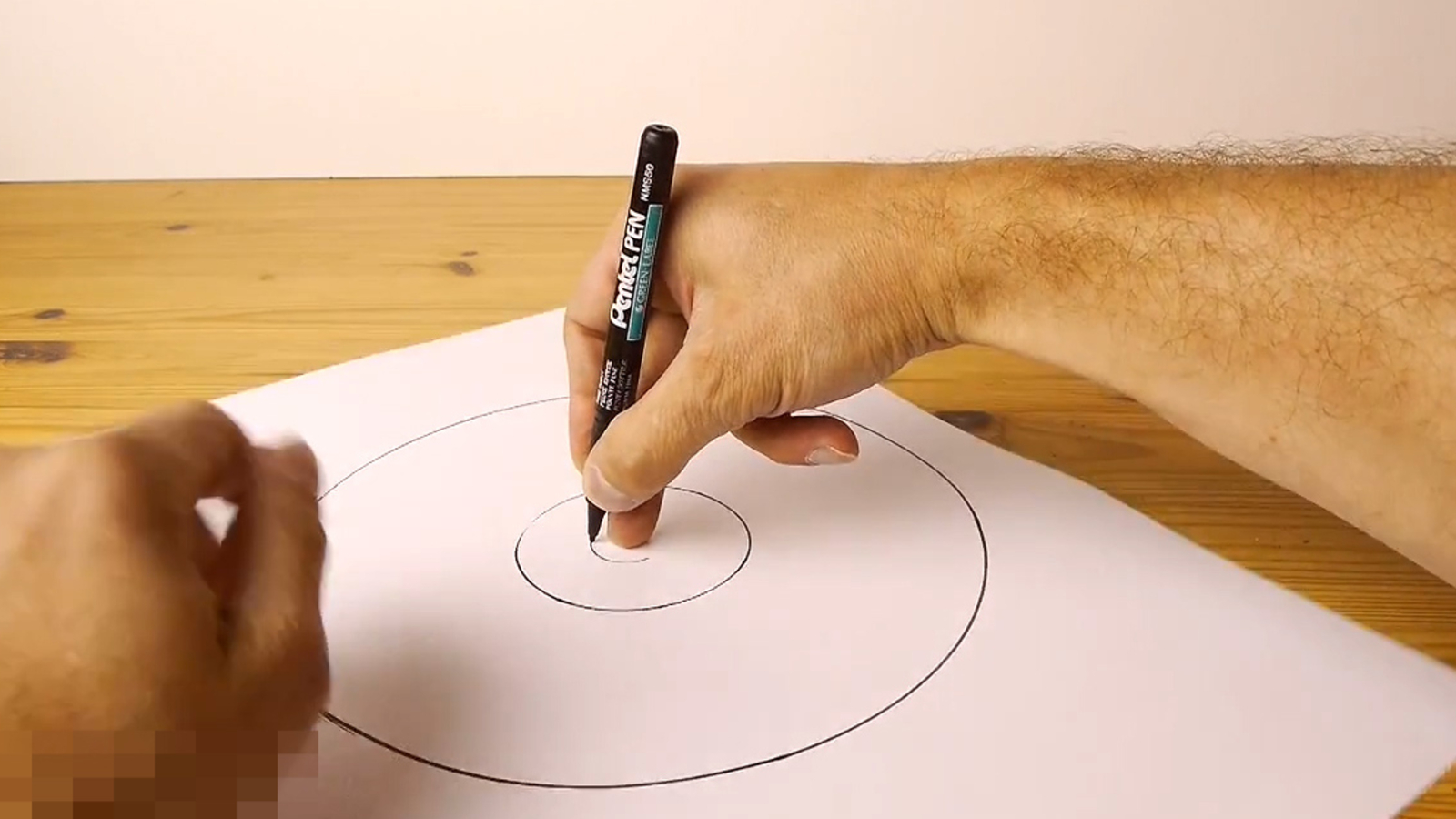 Freihändig einen Kreis zeichnen