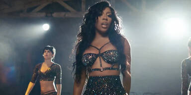 Sexy: K. Michelle - Love 'Em All