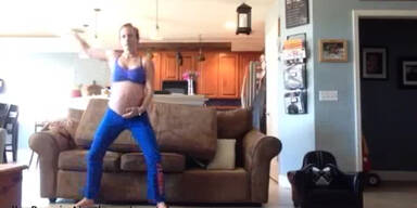 Schwangere tanzt „Thriller“