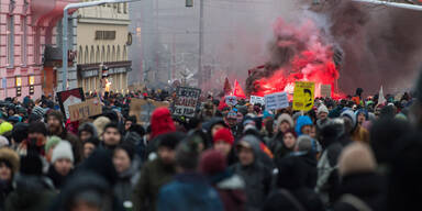 17.000 Demonstranten legen Wien lahm