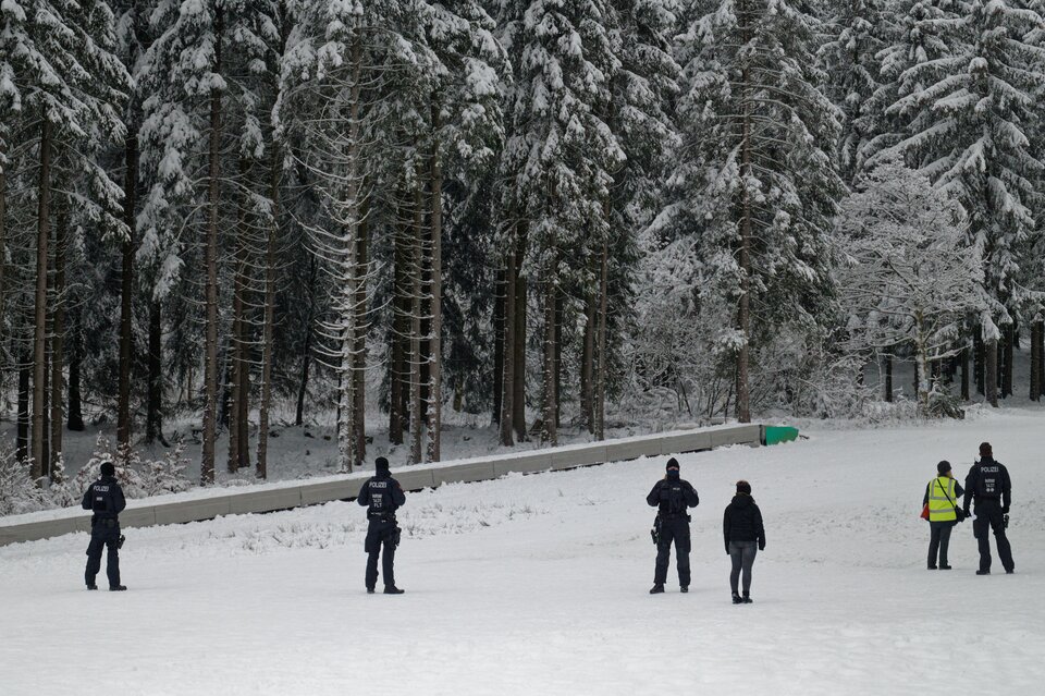 Winterberg Deutsche stürmen Skigebiete
