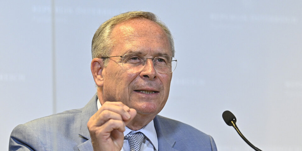 Karl Mahrer