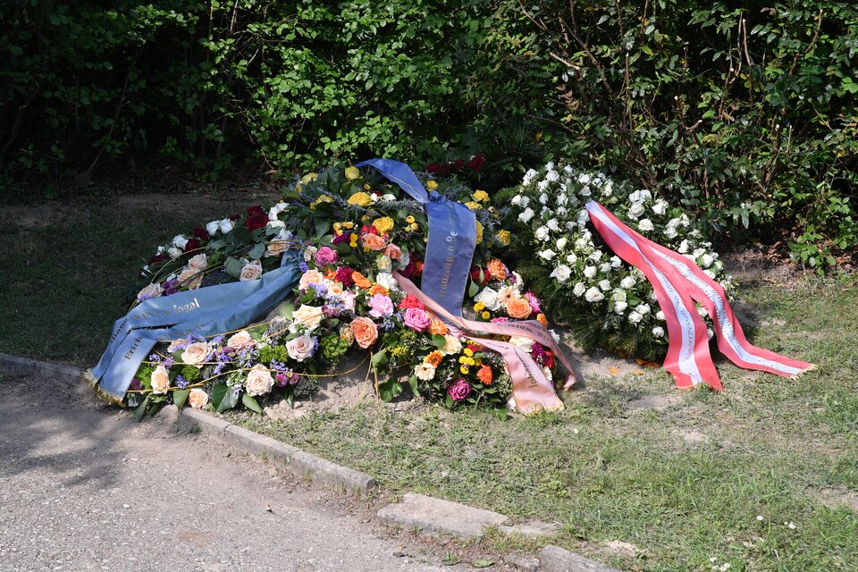 Ehrengrab von Kurt Ostbahn am Zentralfriedhof