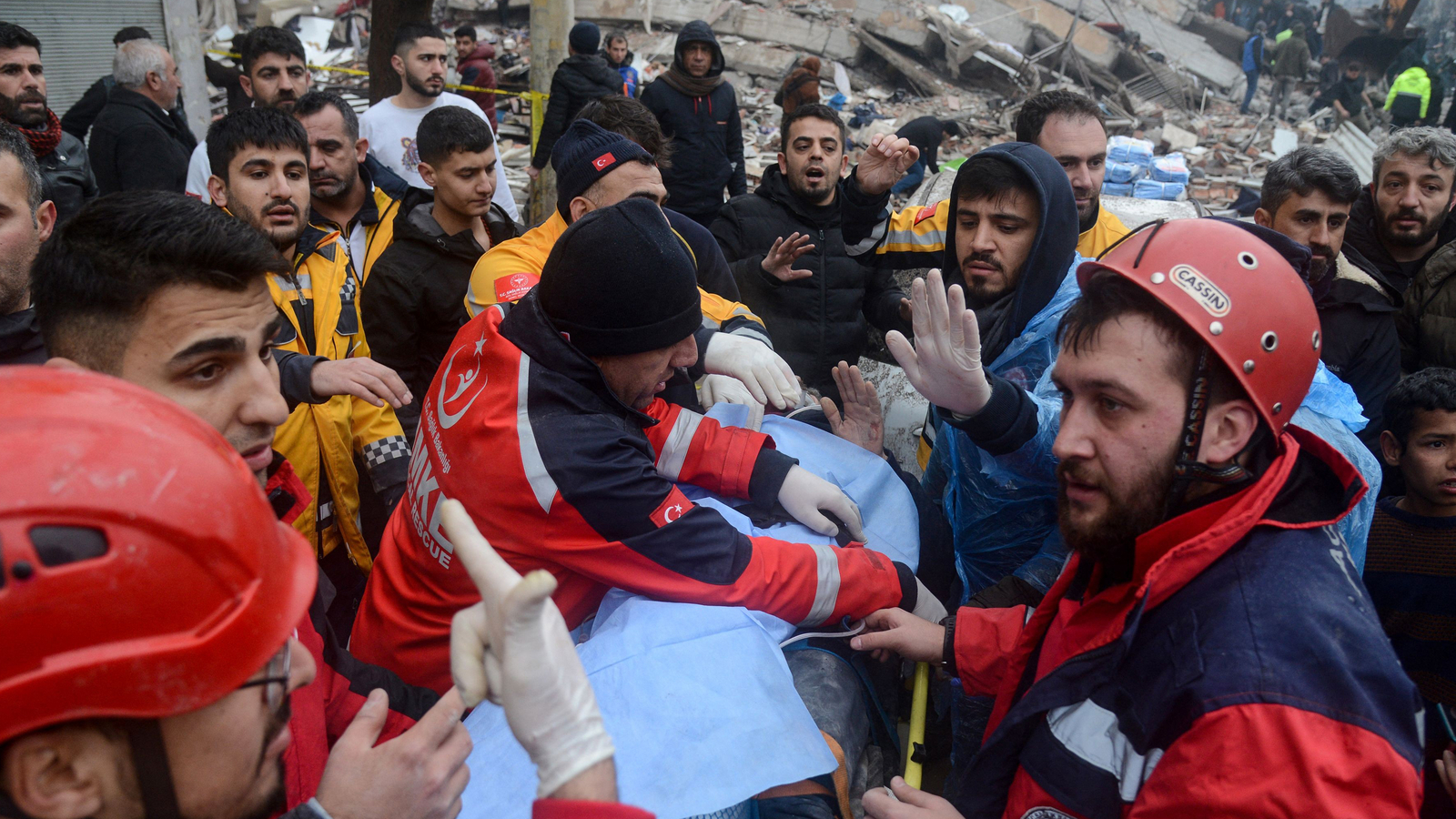 Beben In T Rkei Und Syrien Opferzahl Steigt Auf