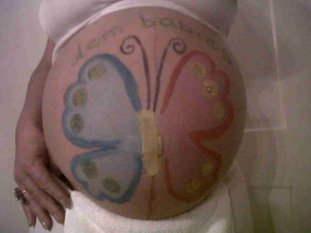 Marah Carey zeigt auf Twitter ihren Babybauch