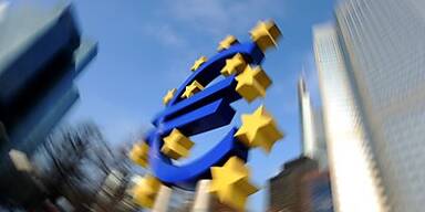 EZB lässt Zinsen auf Rekordtief