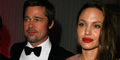 Brad Pitt: Babytuch statt Dusche