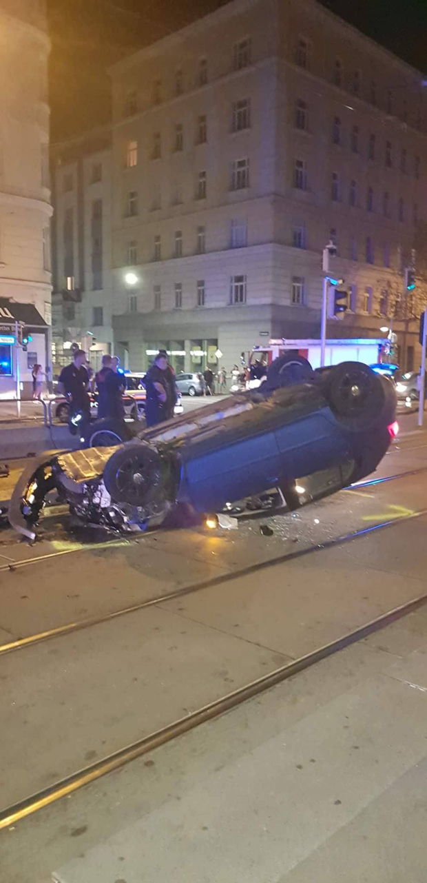Spektakulärer Crash mitten in Wien