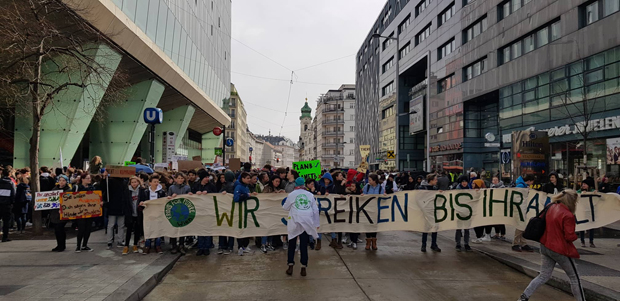 Zehntausende Schüler für Klima-Schutz: