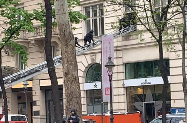 Verwirrter Einbrecher löste Groß-Einsatz am Ring aus
