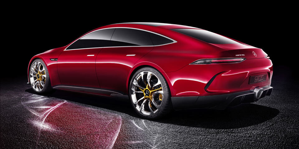 Mercedes AMG greift Porsche Panamera an