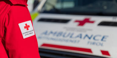 Krampf am Gaspedal: Fünf Verletzte bei Auto-Kollision