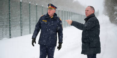 Innenminister Karner besichtigte litauischen Grenzzaun zu Belarus