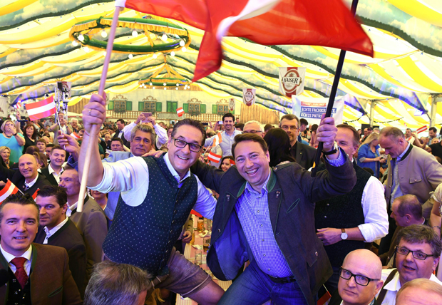 1. Mai: Strache wettert gegen Kern