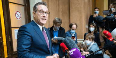 Strache