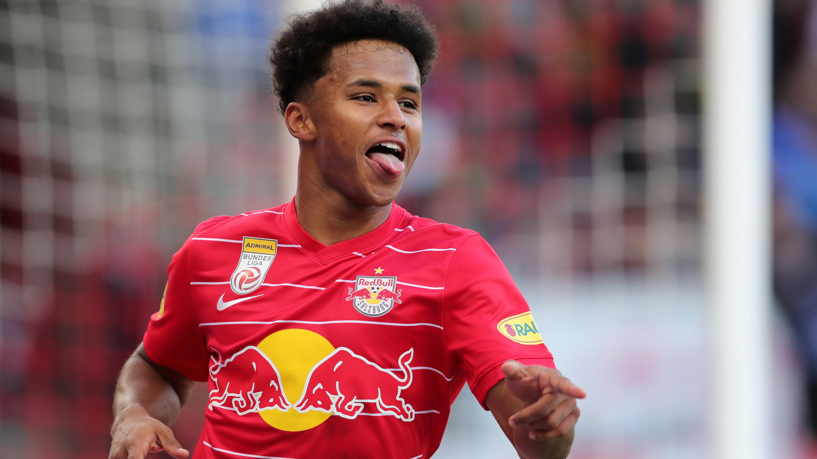 Adeyemi ist bereits in Dortmund