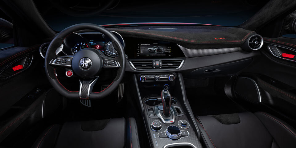 Alfa greift mit 540 PS starker Giulia GTA an
