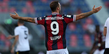ÖFB-Spieler Marko Arnautovic (FC Bologna) streckt die Arme zur Seite