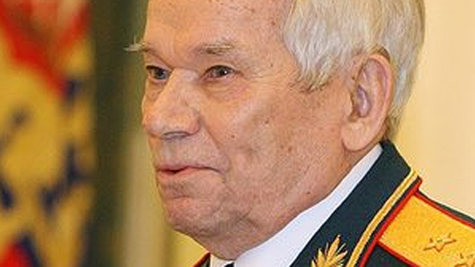 Michail Kalaschnikow erhält Museum