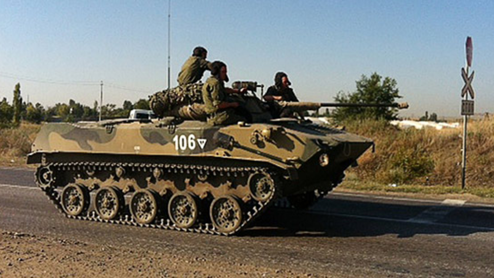 Ukraine: Fotobeweise für russische Militärfahrzeuge - oe24.at