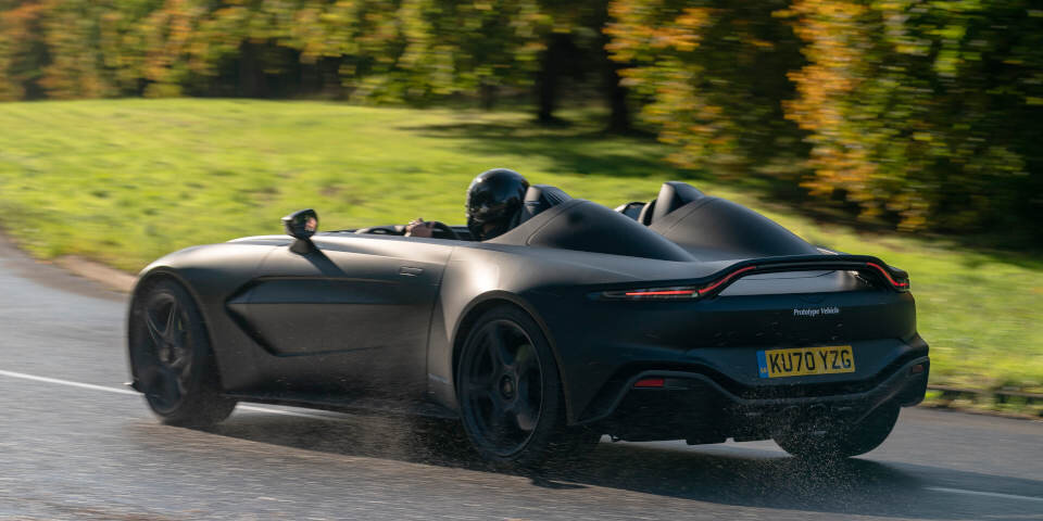 Aston Martin V12 Speedster als Prototyp unterwegs