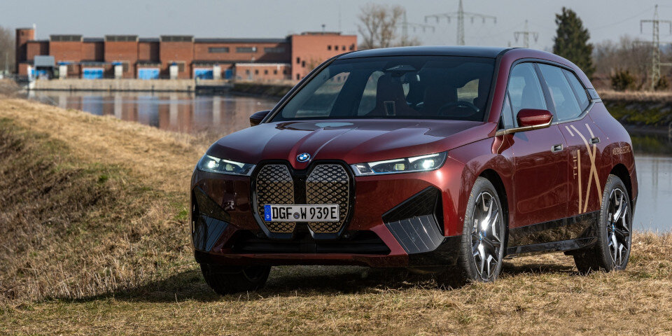 Neuer BMW iX ab sofort bestellbar