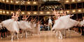 Opernball im Schatten von Oberhauser-Tod