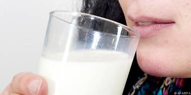 Betroffene können zu laktosefreier Milch greifen