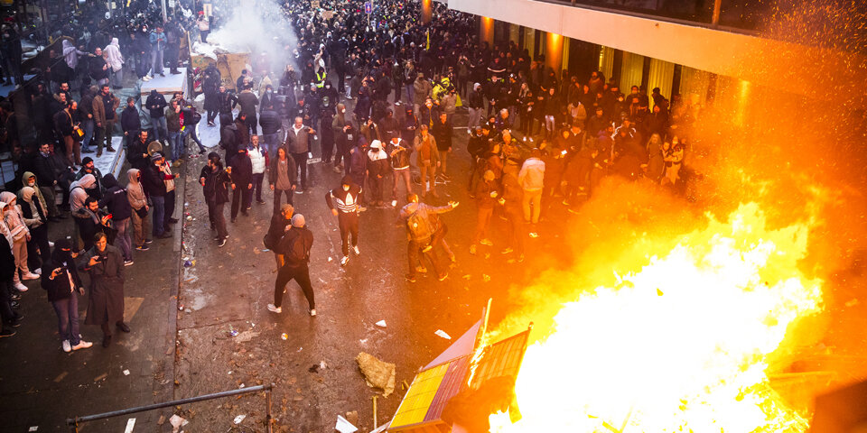 Gewalt-Eskalation bei Corona-Demos in Brüssel