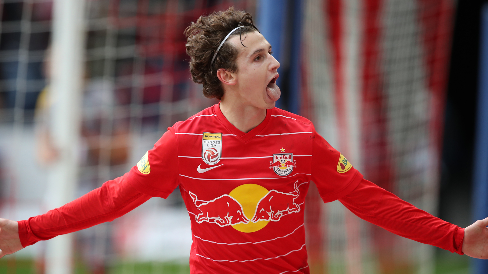 BullenStar Aaronson wechselt in die Premier League!