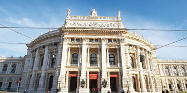 Burgtheater: Neue Direktion am Dienstag