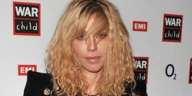 Courtney Love braucht offenbar Geld