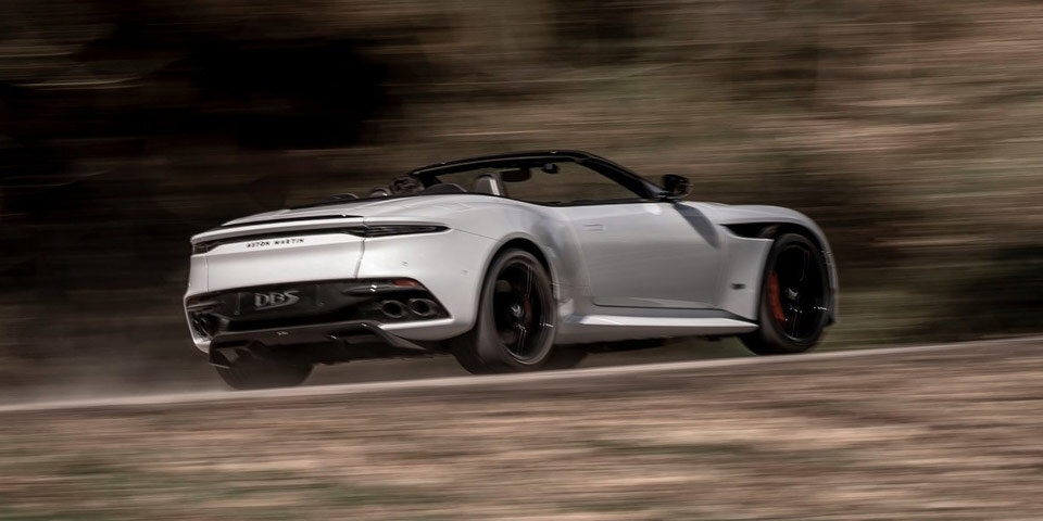 Der DBS Superleggera Volante startet