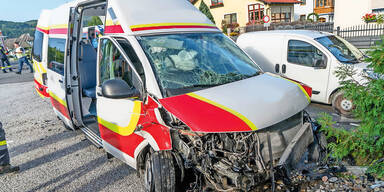 Opa schoss Rettung ab Ternitz Unfall fünf Verletzte