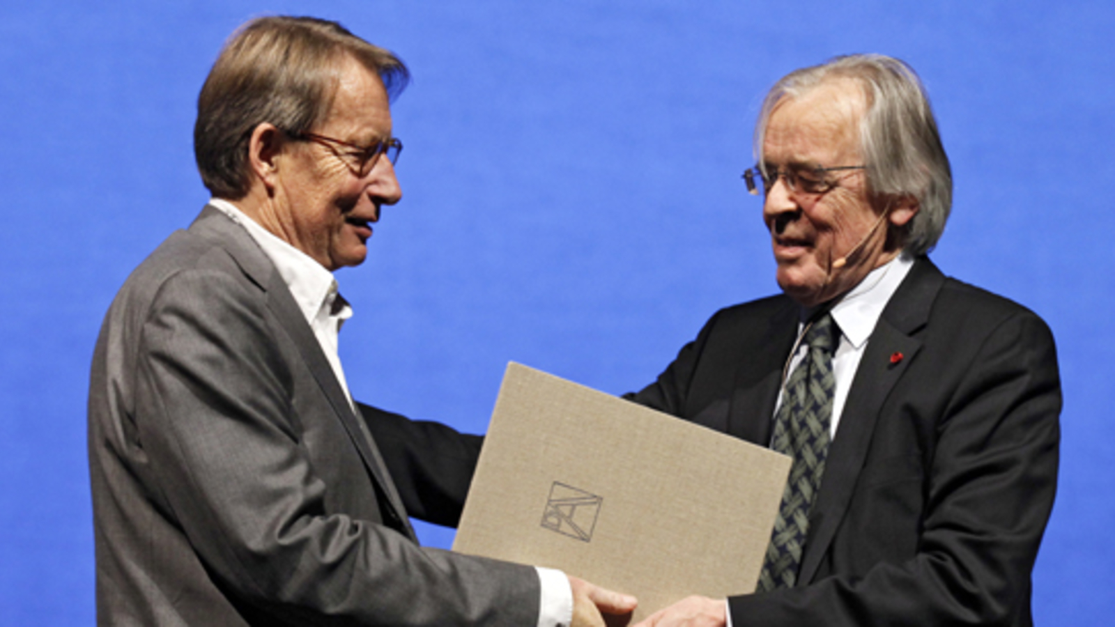 Buchpreis verliehen BüchnerPreis an Friedrich Christian Delius oe24.at