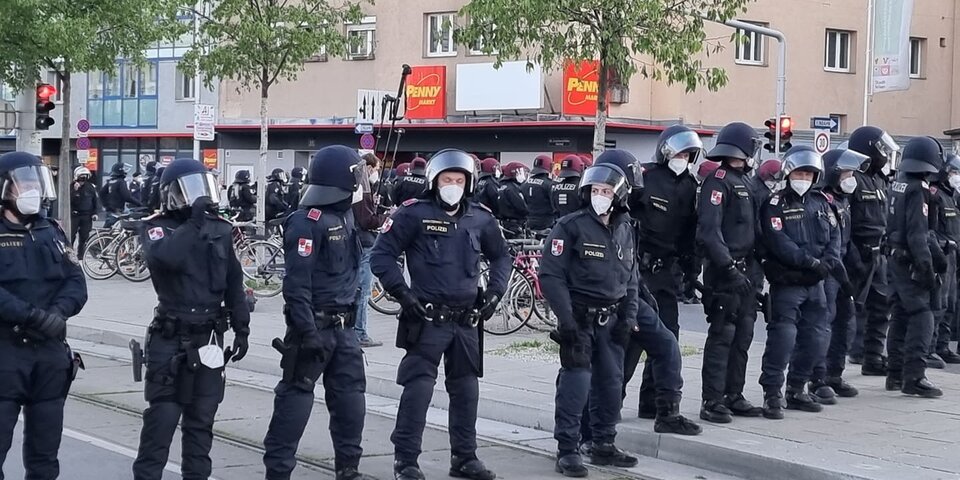 Polizei bei Demo in Wien-Ottakring