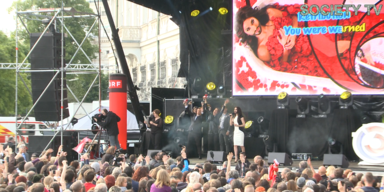 Fans singen "Rise like a Phoenix" für Conchita