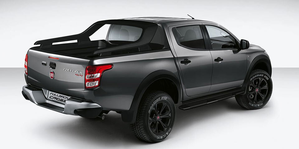 Fiat greift mit dem Fullback Cross an
