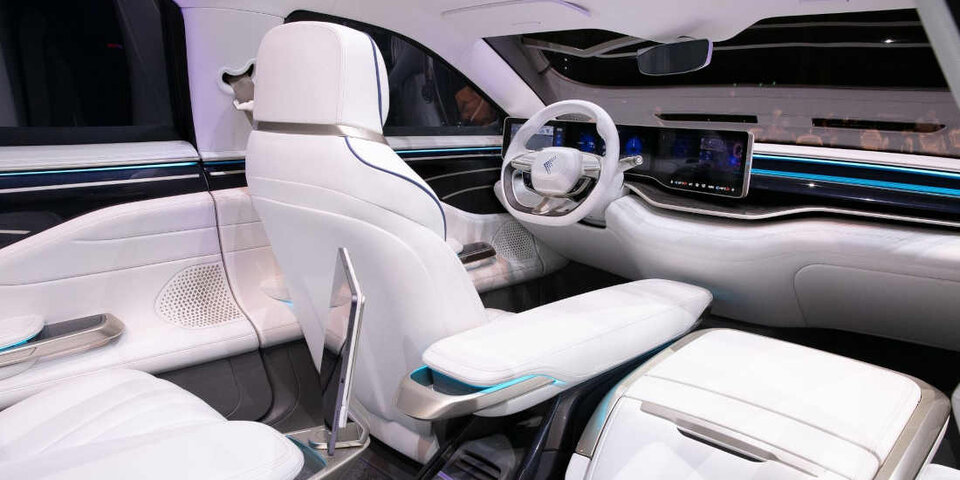 Foxconn greift mit E-SUV und E-Limousine an